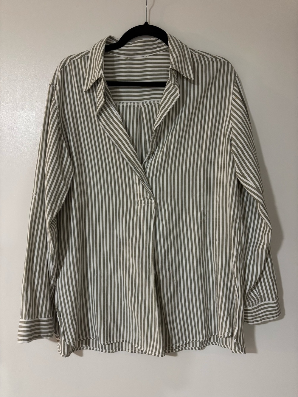 Relaxed Striped 3/4 Button-Front Shirt in grey and White - Picture 2 of 4